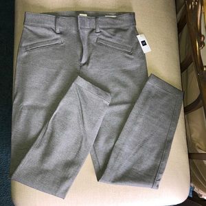 GAP Pants - Gap NWT Skinny Ankle Pants Size 2 Gray GAP Pants - Gap NWT Skinny Ankle Pants Size 2 Gray